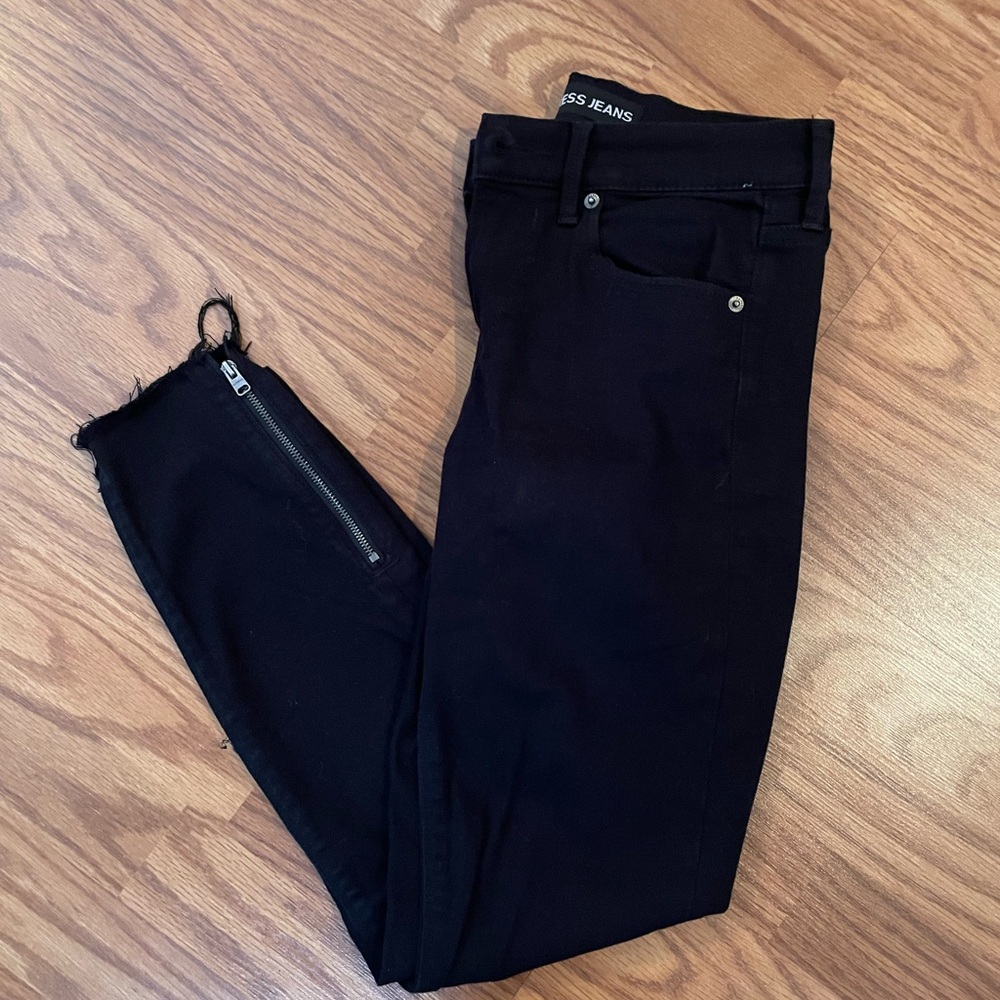 Women’s EXPRESS cropped jeans size 0